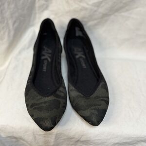 Ann Klein Women's Sport Shoes Size 8M Mesh Camo Slip On Flats Point Toe